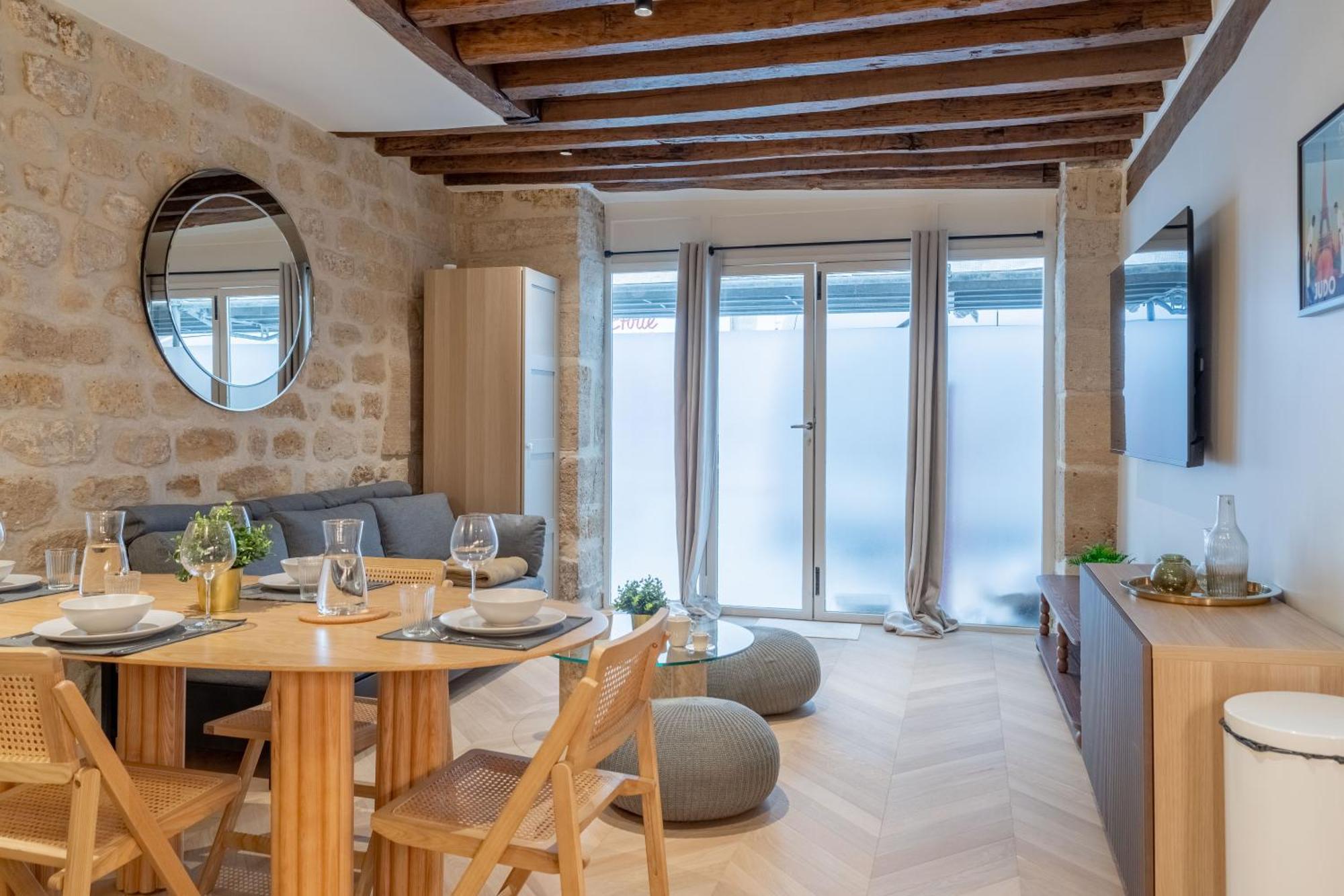 Lavie Maison Ac & Jacuzzi * Parijs